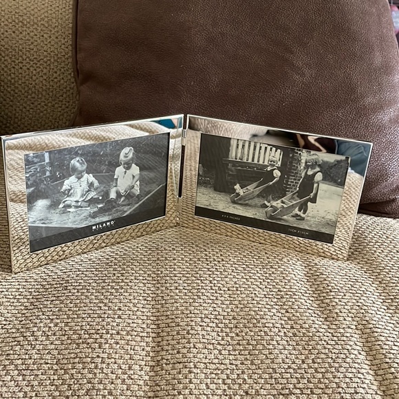 Milano 2 4 x 6 inch Silver Plated Table Frame - Picture 1 of 5